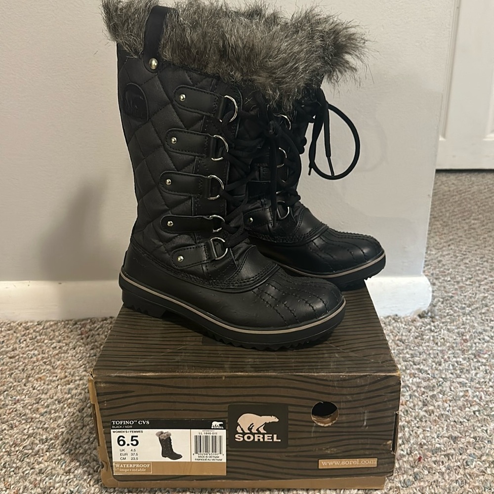 Sorel Tofino Boots